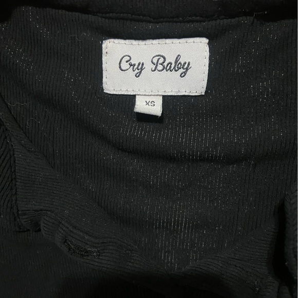 Cry Baby The Perfect Button Down - Picture 5 of 9